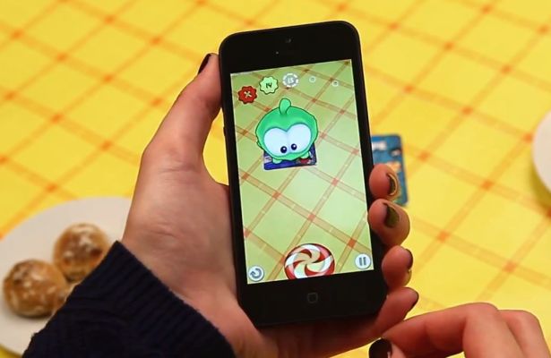 Om Nom Candy Flick Ipa Game iOS Free Download Om Nom Candy Flick Ipa Game iOS Free Download